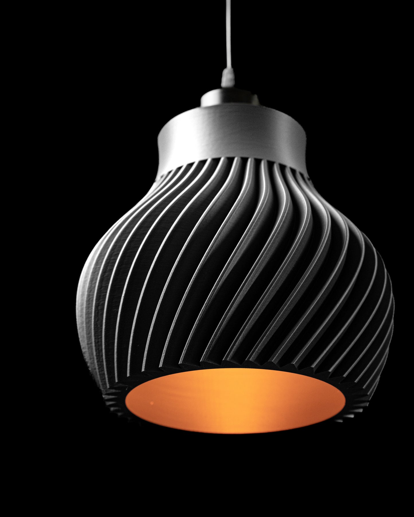 RIDGED PENDANT LAMP